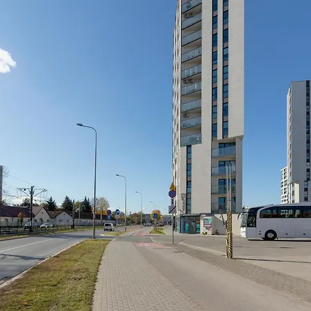 Modern And Bright With Air Conditioning & Parking By Renters * Cracovia