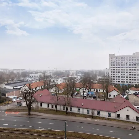 Modern And Bright With Air Conditioning & Parking By Renters Διαμέρισμα *